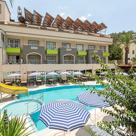Rich Melissa Hotel-3